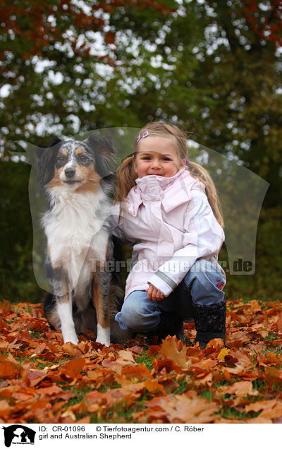 Mdchen und Australian Shepherd / girl and Australian Shepherd / CR-01096