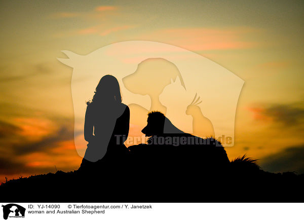 Frau und Australian Shepherd / woman and Australian Shepherd / YJ-14090