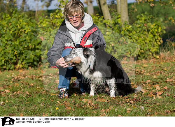 Frau mit Border Collie / woman with Border Collie / JB-01325