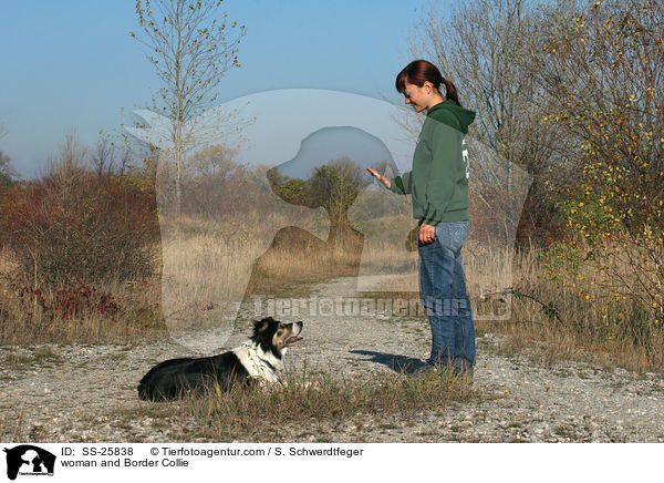 Frau und Border Collie / woman and Border Collie / SS-25838