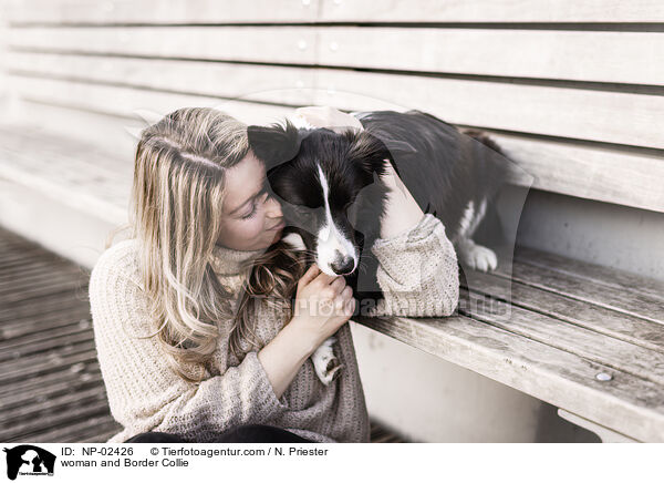 Frau und Border Collie / woman and Border Collie / NP-02426