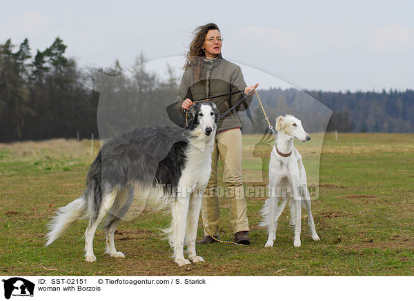 Frau mit Barsois / woman with Borzois / SST-02151