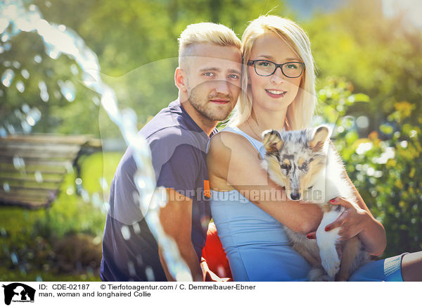 Mann, Frau und Langhaarcollie / man, woman and longhaired Collie / CDE-02187