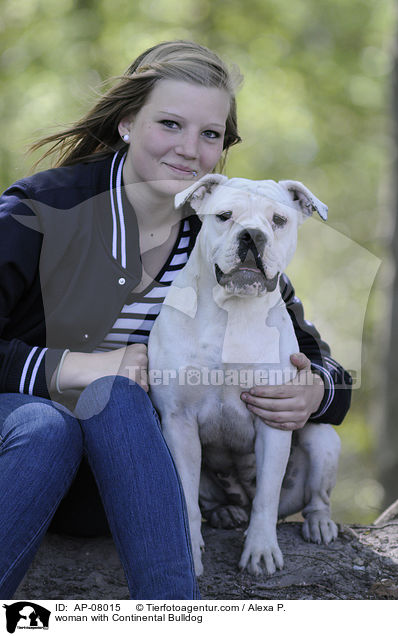 Frau mit Continental Bulldog / woman with Continental Bulldog / AP-08015