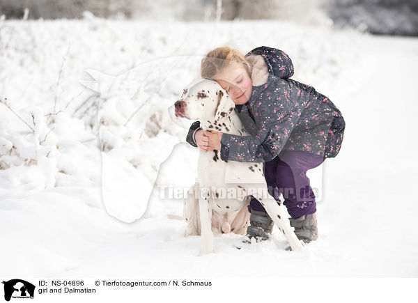 Mdchen und Dalmatiner / girl and Dalmatian / NS-04896