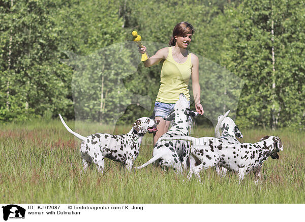 Frau mit Dalmatiner / woman with Dalmatian / KJ-02087