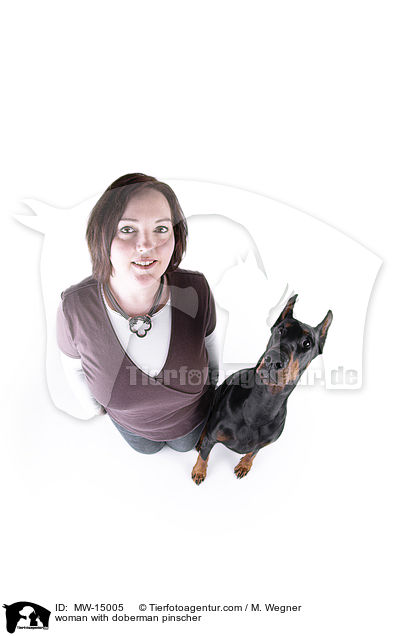 Frau mit Dobermann / woman with doberman pinscher / MW-15005