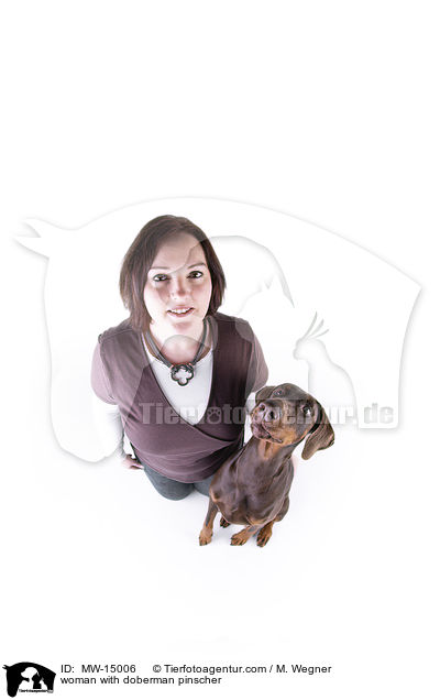 Frau mit Dobermann / woman with doberman pinscher / MW-15006