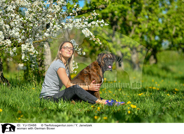 Frau mit Deutscher Boxer / woman with German Boxer / YJ-15466