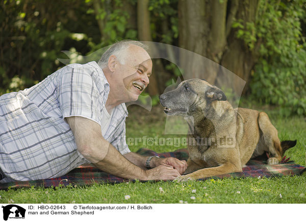 Mann und Deutscher Schferhund / man and German Shepherd / HBO-02643