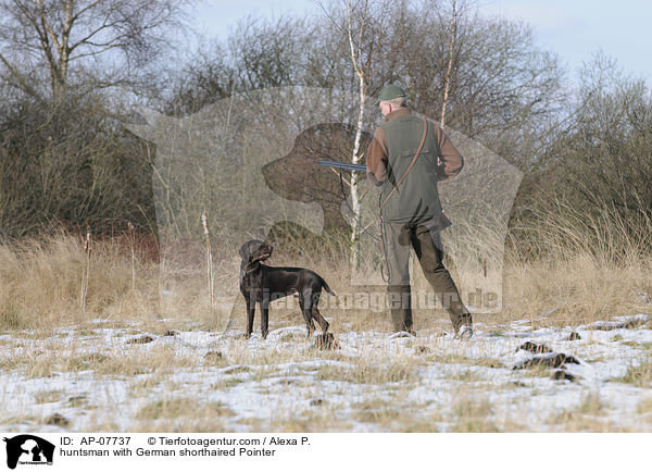 Jger mit Deutsch Kurzhaar / huntsman with German shorthaired Pointer / AP-07737