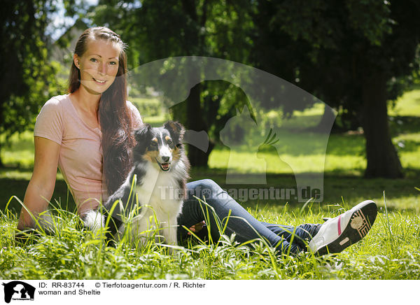 Frau und Sheltie / woman and Sheltie / RR-83744