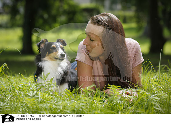 Frau und Sheltie / woman and Sheltie / RR-83757