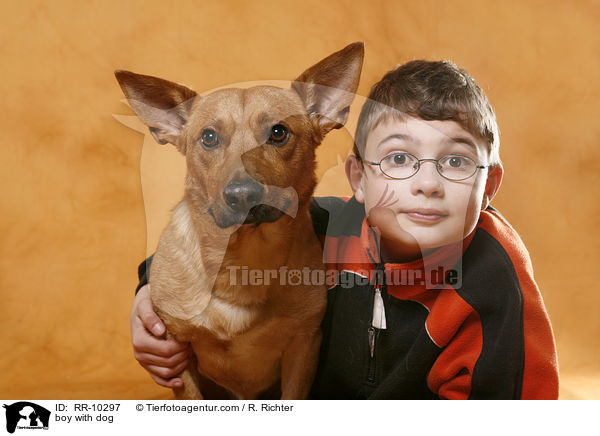boy with dog / RR-10297