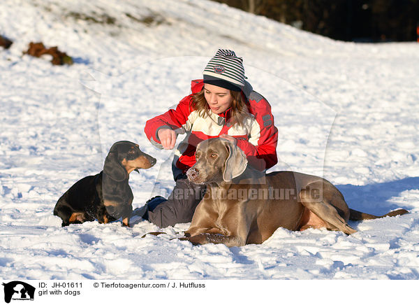 Mdchen mit Hunden / girl with dogs / JH-01611