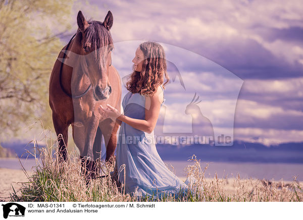 Frau und Andalusier / woman and Andalusian Horse / MAS-01341