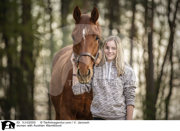 Frau mit sterreichisches Warmblut / woman with Austrian Warmblood / VJ-02000