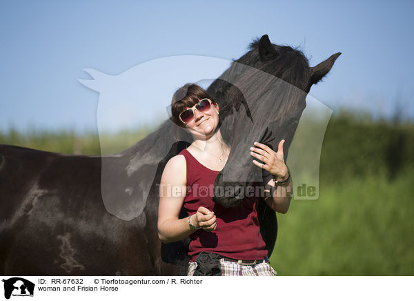 Frau und Friese / woman and Frisian Horse / RR-67632