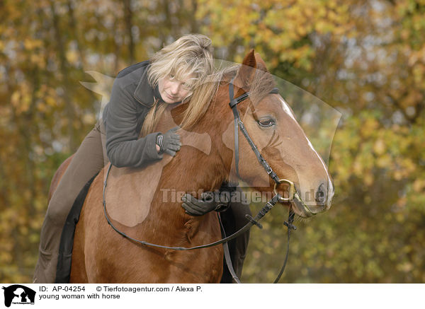 junge Frau mit Pferd / young woman with horse / AP-04254