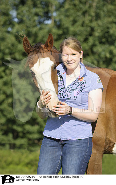 Frau mit Deutschem Reitpony / woman with pony / AP-09260