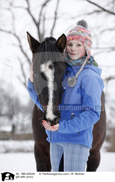Mdchen mit Pony / girl with pony / RR-49928