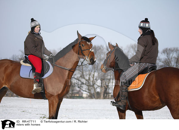 riders with horses / RR-47711