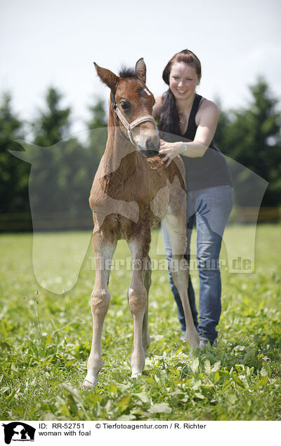 woman with foal / RR-52751
