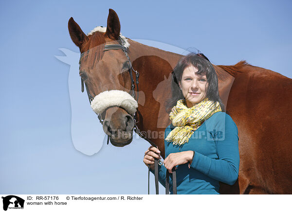 woman with horse / RR-57176
