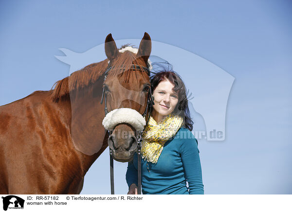 woman with horse / RR-57182