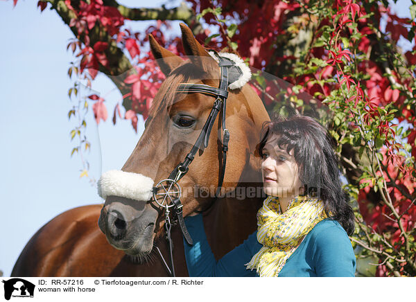 woman with horse / RR-57216