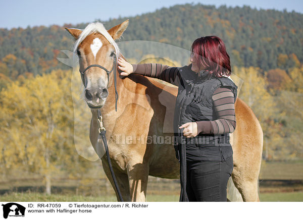 Frau mit Haflinger / woman with Haflinger horse / RR-47059