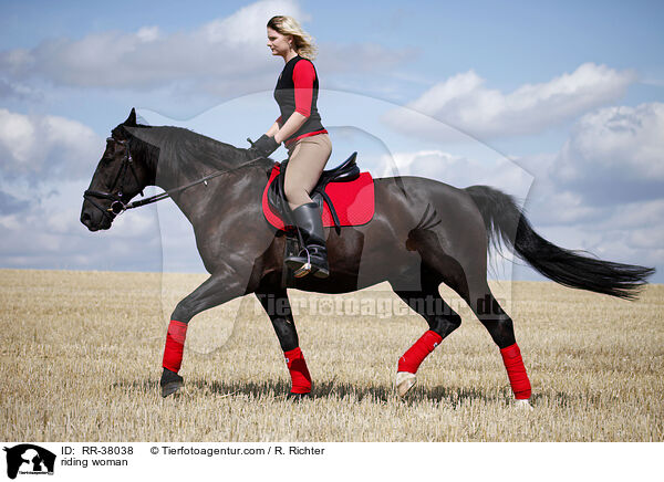 Freizeitreiten / riding woman / RR-38038