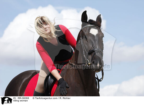 Freizeitreiten / riding woman / RR-38068