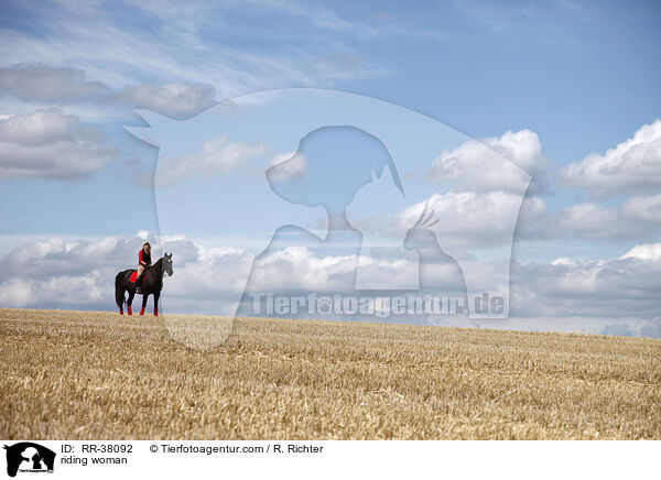 Freizeitreiten / riding woman / RR-38092