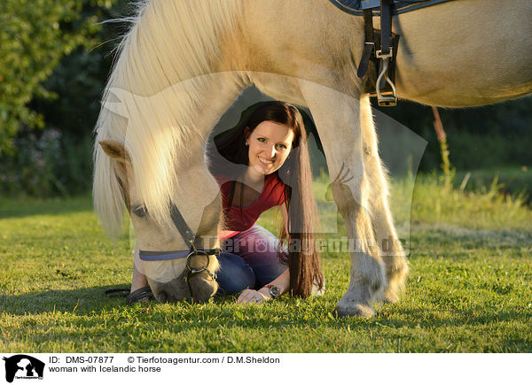 Frau mit Islnder / woman with Icelandic horse / DMS-07877