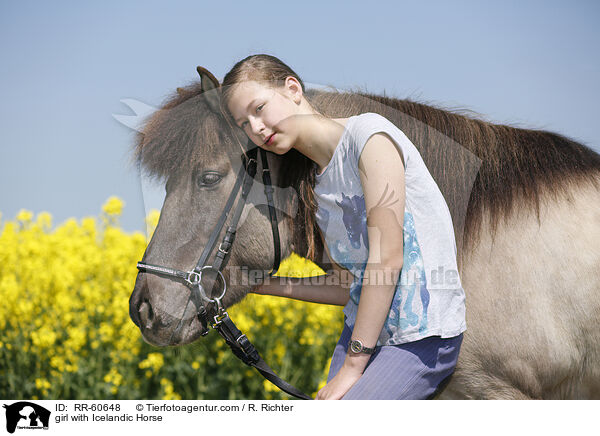 Mdchen mit Islnder / girl with Icelandic Horse / RR-60648