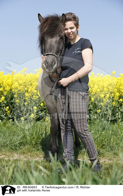 Mdchen mit Islnder / girl with Icelandic Horse / RR-60663