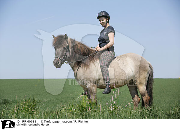 Mdchen mit Islnder / girl with Icelandic Horse / RR-60681