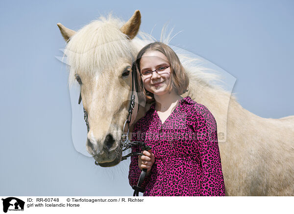 Mdchen mit Islnder / girl with Icelandic Horse / RR-60748