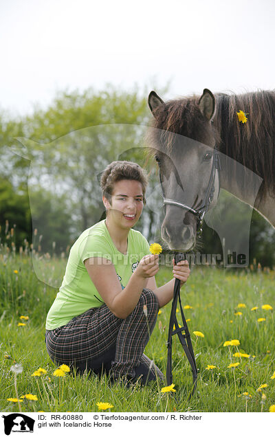 Mdchen mit Islnder / girl with Icelandic Horse / RR-60880