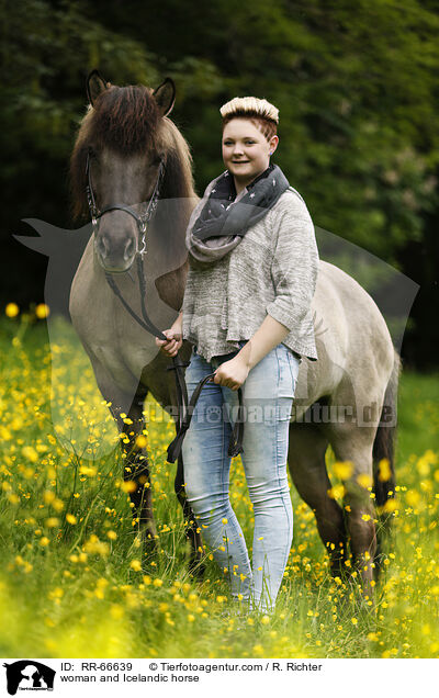 Frau und Islnder / woman and Icelandic horse / RR-66639