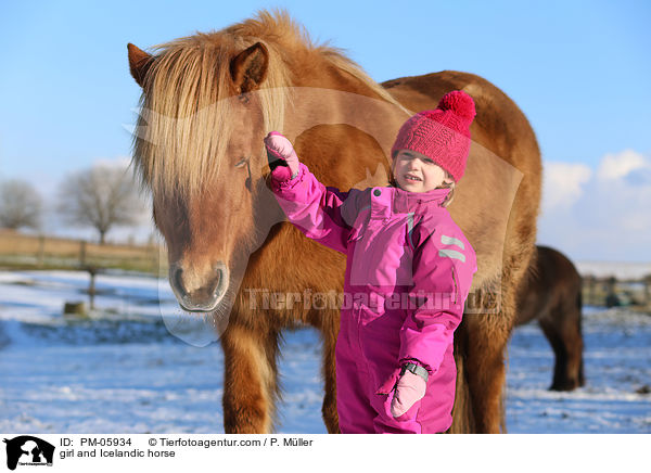 Mdchen und Islnder / girl and Icelandic horse / PM-05934