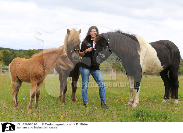 Frau und Islnder / woman and Icelandic horses / PM-06026