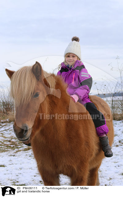 Mdchen und Islnder / girl and Icelandic horse / PM-06111