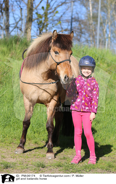 Mdchen und Islnder / girl and Icelandic horse / PM-06174