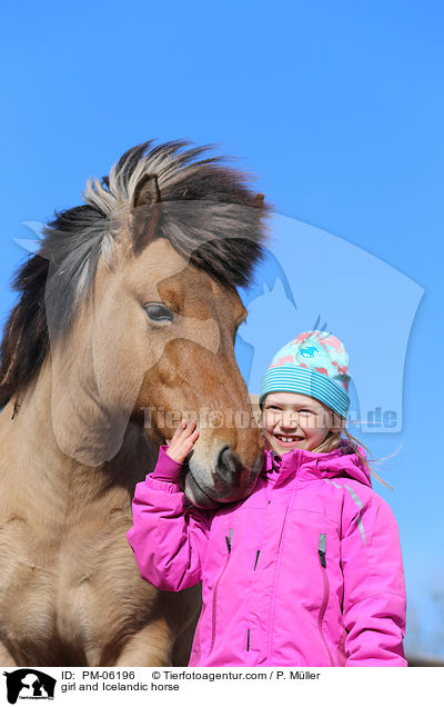 Mdchen und Islnder / girl and Icelandic horse / PM-06196