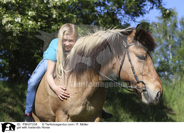 Mdchen mit Islnder / girl with Icelandic Horse / PM-07338