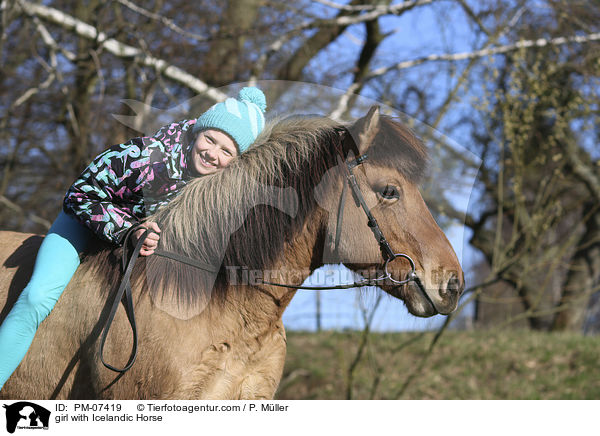 Mdchen mit Islnder / girl with Icelandic Horse / PM-07419