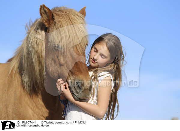 Mdchen mit Islnder / girl with Icelandic Horse / PM-07441