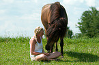 woman and Icelandic horse